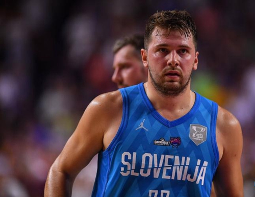 CBA赛季亮点回顾：精彩进球集锦,（CBA赛季高光回望：燃爆进球大赏）