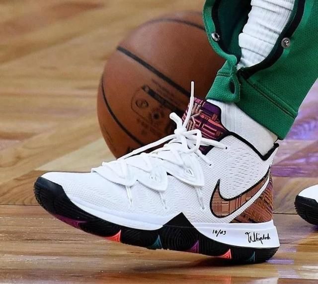 库里：我们开场打得太软，追梦被驱逐后点醒了我们（库里直言开局太软，追梦被驱逐后全队被激活）