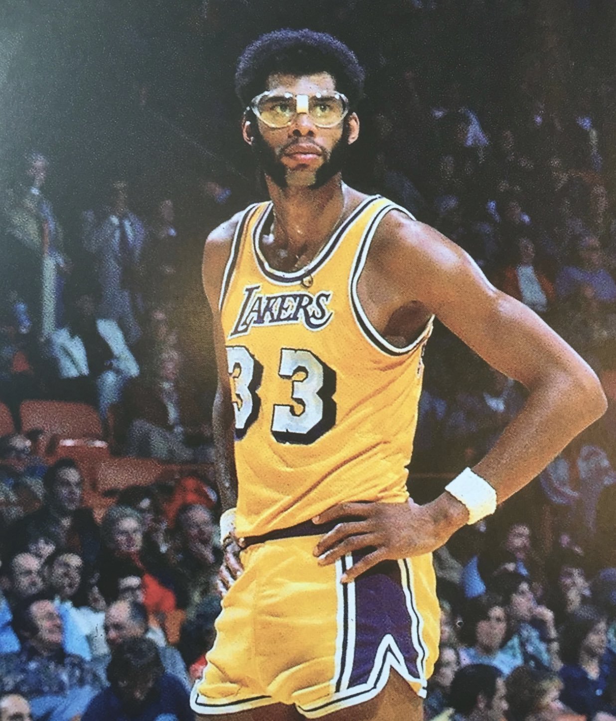 足球中超高层会议召开，讨论联赛未来（中超高层会议召开 商讨联赛未来走向）