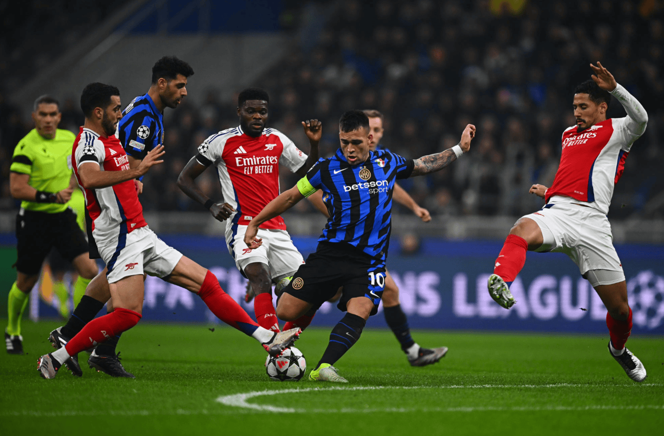 三阵鲨鱼？二阵狼王？21世纪最佳阵容，离谱的没变了！（21世纪最佳阵容仍离谱：鲨鱼竟在三队，狼王只列二队？）