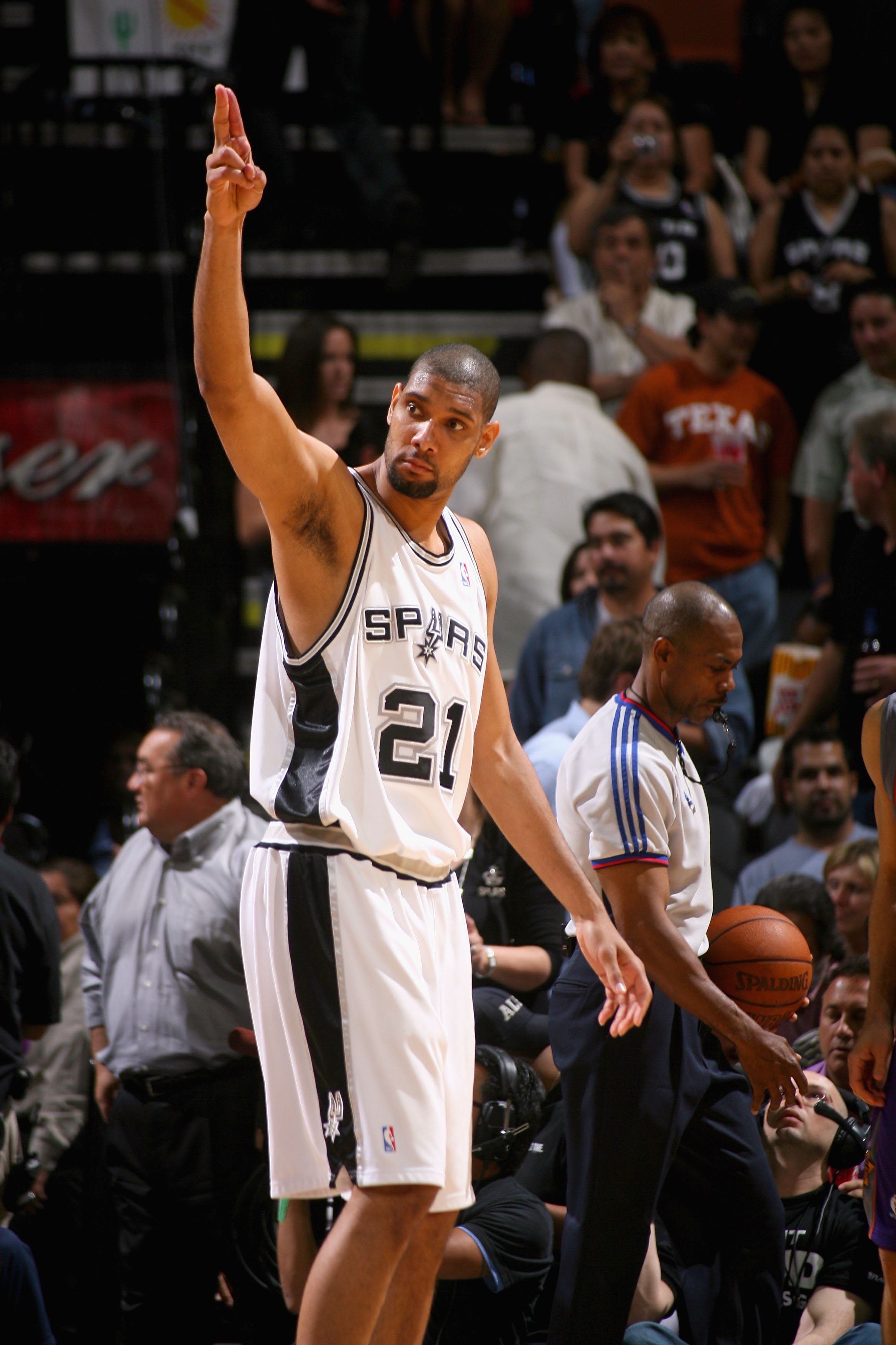 观察：和AC米兰传出绯闻的18岁昂热前锋谢里夫（解读：18岁昂热前锋谢里夫与AC米兰的转会传闻）