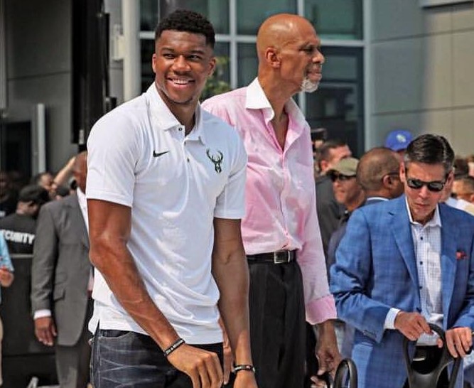 阿斯：罗马仍在关注小火柴，贝蒂斯与塞维利亚也加入竞争（阿斯：罗马继续关注小火柴，贝蒂斯与塞维利亚加入争夺）