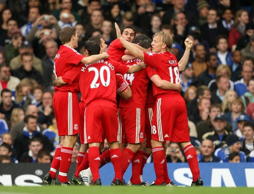 追平切尔西升英超第6！B费2射1传一战造2大神迹，曼联4-1复仇狼队（曼联4-1复仇狼队，B费梅开二度并送助攻缔造两大纪录，红魔追平切尔西升至英超第六）